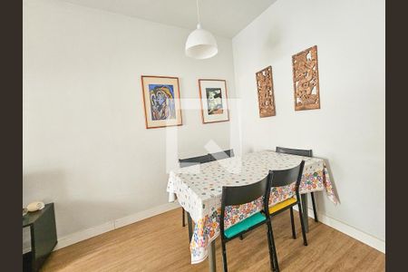 Sala de apartamento para alugar com 2 quartos, 70m² em Vila Luis Antonio, Guarujá