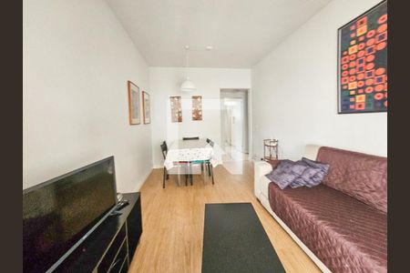 Sala de apartamento para alugar com 2 quartos, 70m² em Vila Luis Antonio, Guarujá