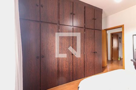 Quarto 1 de casa para alugar com 3 quartos, 272m² em Jaguaré, São Paulo