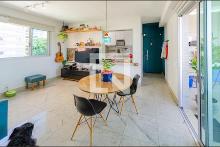 Sala de apartamento para alugar com 2 quartos, 127m² em Carmo, Belo Horizonte