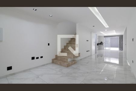 Sala de casa à venda com 3 quartos, 145m² em Vila Rio Branco, São Paulo