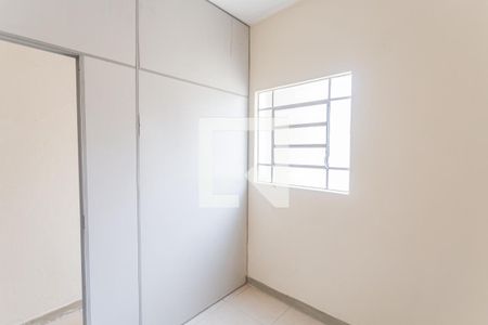 Quarto 2 de casa à venda com 2 quartos, 60m² em Concórdia, Belo Horizonte