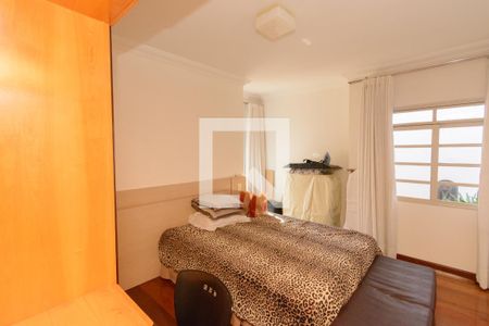 Quarto 1 de casa à venda com 4 quartos, 587m² em Jardim Riacho das Pedras, Contagem