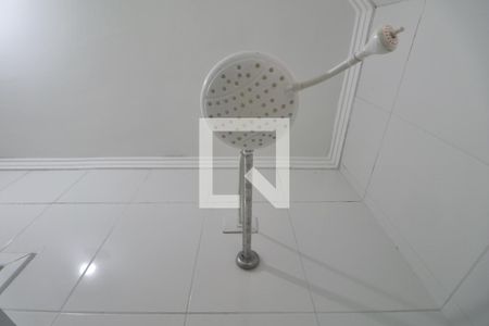 Banheiro Social de apartamento para alugar com 1 quarto, 20m² em Jardim Virginia, Guarujá