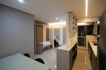 Sala de apartamento à venda com 2 quartos, 41m² em Sítio da Figueira, São Paulo