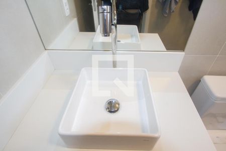 Banheiro da Suíte de apartamento para alugar com 1 quarto, 31m² em Vila das Belezas, São Paulo