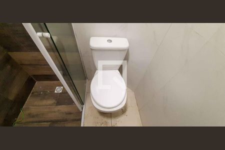 Banheiro de apartamento para alugar com 1 quarto, 26m² em Vila Yolanda, Osasco