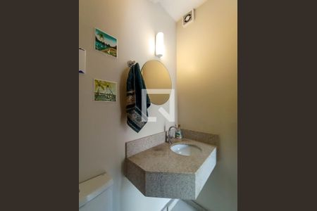 Lavabo de casa de condomínio à venda com 3 quartos, 240m² em Teresópolis, Porto Alegre