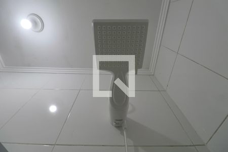 Banheiro Social de apartamento para alugar com 1 quarto, 20m² em Jardim Virginia, Guarujá
