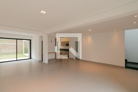 Sala de casa de condomínio à venda com 3 quartos, 208m² em Garças, Belo Horizonte