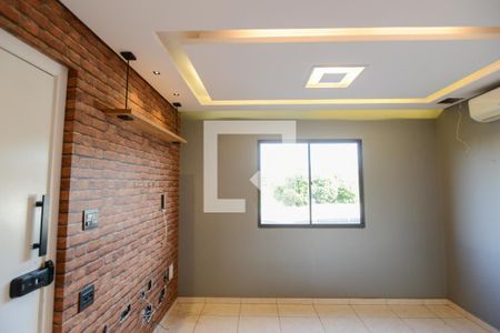 Sala de apartamento para alugar com 2 quartos, 43m² em Conjunto Habitacional Jardim das Palmeiras, Ribeirão Preto