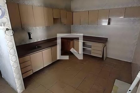 Casa à venda com 2 quartos, 152m² em Vila Brasilio Machado, São Paulo