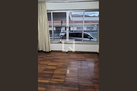 Casa para alugar com 3 quartos, 155m² em Vila Brasilina, São Paulo