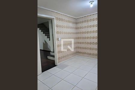 Casa para alugar com 3 quartos, 155m² em Vila Brasilina, São Paulo