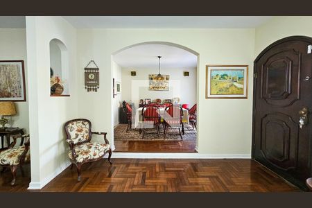 Sala de casa à venda com 4 quartos, 165m² em Jardim Luanda, São Paulo