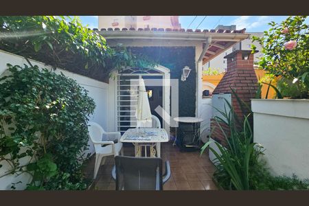 Varanda de casa à venda com 4 quartos, 165m² em Jardim Luanda, São Paulo