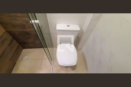 Banheiro de kitnet/studio para alugar com 1 quarto, 20m² em Vila Yolanda, Osasco