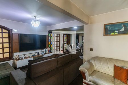 Sala de casa para alugar com 4 quartos, 360m² em Aparecida, Belo Horizonte