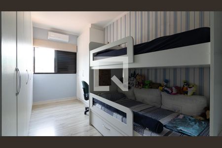 Quarto 1 de casa para alugar com 2 quartos, 140m² em Jardim Danfer, São Paulo