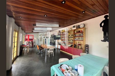 Casa à venda com 5 quartos, 400m² em Vila Santana, São Paulo