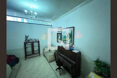 Casa à venda com 5 quartos, 400m² em Vila Santana, São Paulo