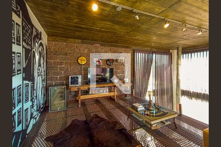 Sala 2 de casa de condomínio à venda com 5 quartos, 490m² em Teresópolis, Porto Alegre