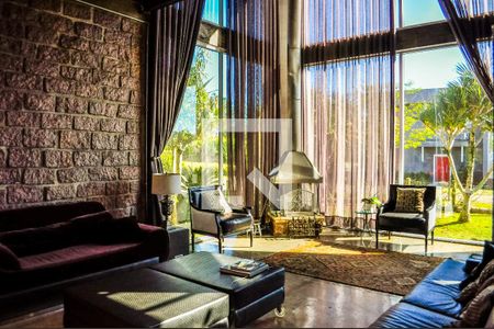 Sala de casa de condomínio à venda com 5 quartos, 490m² em Teresópolis, Porto Alegre