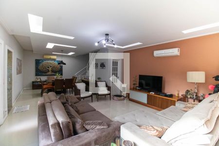 Sala de casa de condomínio à venda com 5 quartos, 400m² em Maria Paula, Niterói