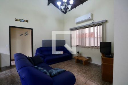 Sala de casa para alugar com 4 quartos, 840m² em Vila Julia, Guarujá