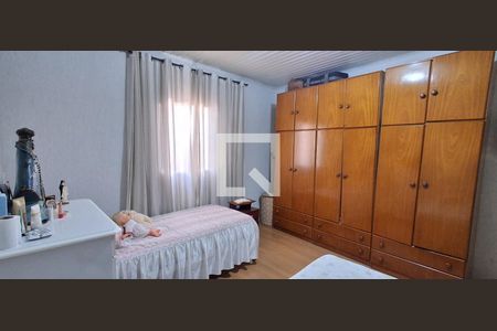 Quarto 2 de casa à venda com 3 quartos, 144m² em Osvaldo Cruz, São Caetano do Sul