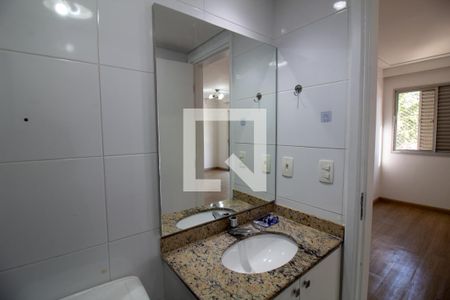 Banheiro Social de apartamento para alugar com 2 quartos, 66m² em Vila Cruzeiro, São Paulo