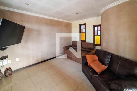 Sala 2 de casa para alugar com 5 quartos, 400m² em Matapaca, Niterói