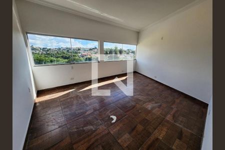 Casa à venda com 3 quartos, 120m² em Colonial, Contagem
