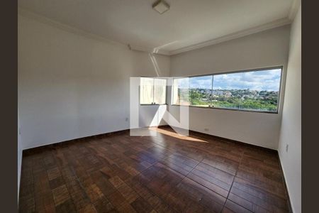Casa à venda com 3 quartos, 120m² em Colonial, Contagem