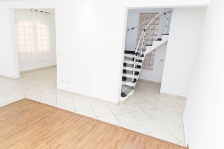 Sala de casa à venda com 4 quartos, 180m² em Jardim Maia, Guarulhos