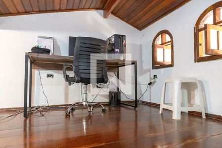 Escritório de casa para alugar com 4 quartos, 309m² em Jardim Bandeirantes, Guarulhos