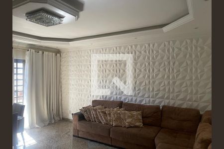 Sala de casa à venda com 4 quartos, 264m² em Benfica, Rio de Janeiro