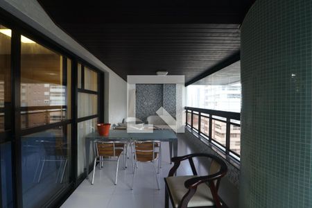 Varanda de apartamento para alugar com 5 quartos, 200m² em Barra Funda, Guarujá