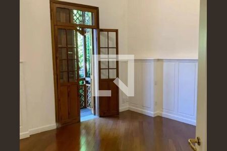 Casa à venda com 3 quartos, 300m² em Jardim Paulistano, São Paulo