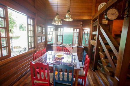 Sala de casa de condomínio para alugar com 3 quartos, 360m² em Jacarepaguá, Rio de Janeiro