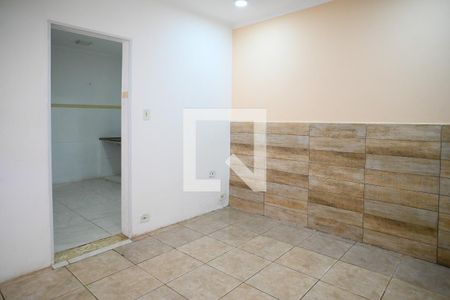 Sala de casa à venda com 2 quartos, 70m² em Vila Moinho Velho, São Paulo