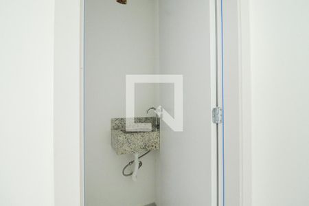 Lavabo de casa à venda com 3 quartos, 124m² em Jardim Santa Ines, São Paulo