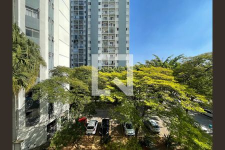 Vista de apartamento à venda com 3 quartos, 70m² em Jardim Jussara, São Paulo