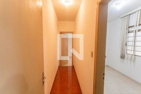 Corredor de casa para alugar com 2 quartos, 351m² em Santa Efigênia, Belo Horizonte