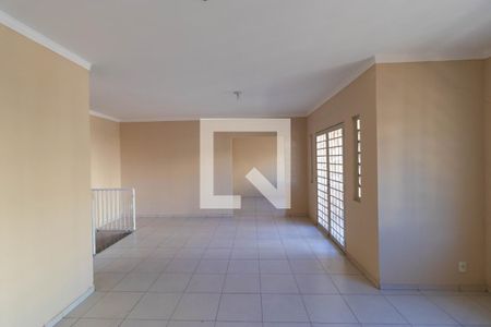 Sala 02 de casa para alugar com 6 quartos, 311m² em Jardim Miranda, Campinas