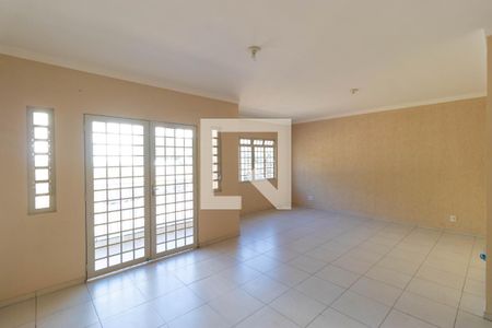Sala 02 de casa para alugar com 6 quartos, 311m² em Jardim Miranda, Campinas