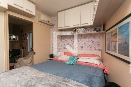 Suíte de apartamento à venda com 1 quarto, 40m² em Santa Maria Goretti, Porto Alegre