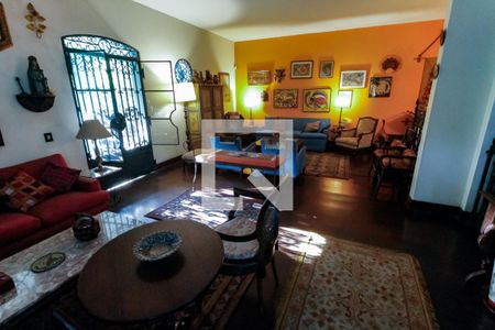 Sala 1 de casa para alugar com 6 quartos, 380m² em Cidade Jardim, São Paulo
