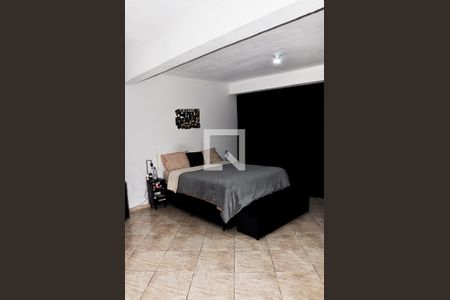 Quarto 01 de casa para alugar com 2 quartos, 250m² em Vila Cavaton, São Paulo