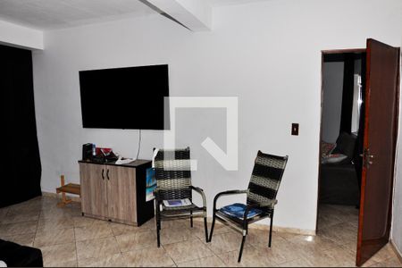 Quarto 01 de casa para alugar com 2 quartos, 250m² em Vila Cavaton, São Paulo